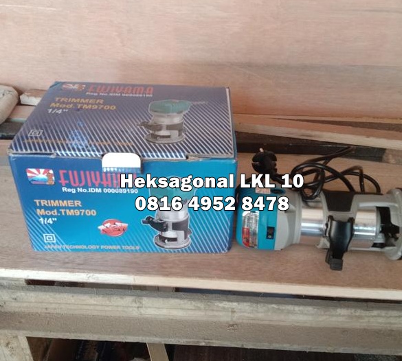 Mesin router 12mm profil kayu M2800 Balikpapan | HEKSAGONAL